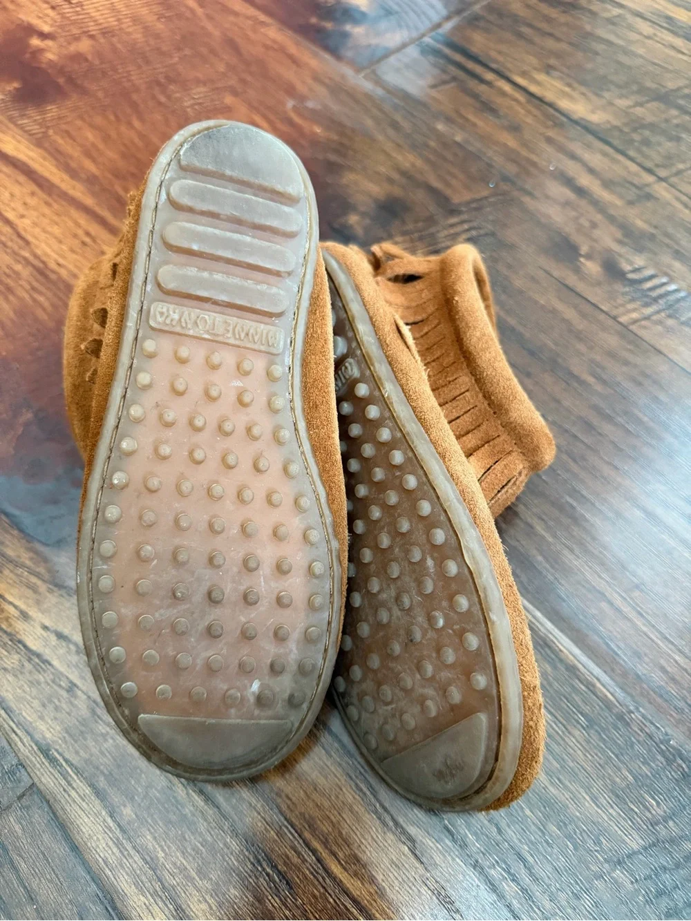 Minnetonka Kids Suede Fringe Moccasins - Chestnut Brown